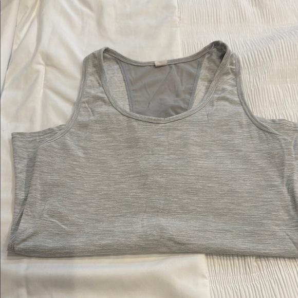 ❤️Old Navy Gray Tank Top Relaxed Fit Scoop Neck ❤️ - Picture 4 of 4